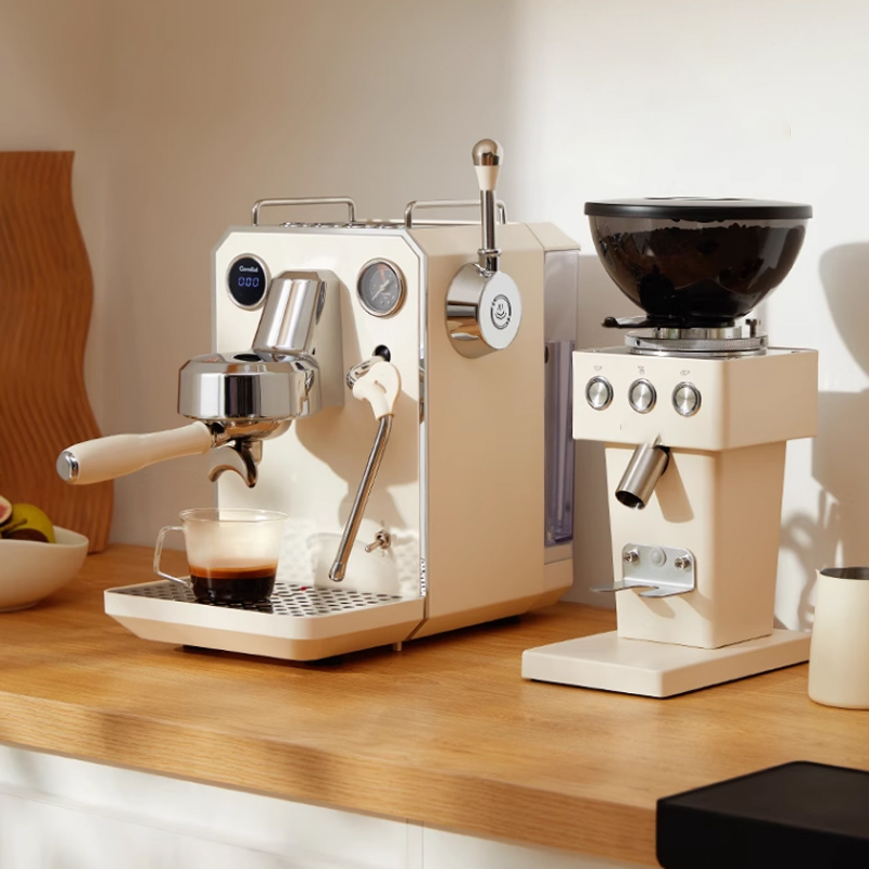 エスプレッソマシン、コーヒーグラインダー、ミルクフォーマー、 - Milk Frother Automatic のレビューと価格