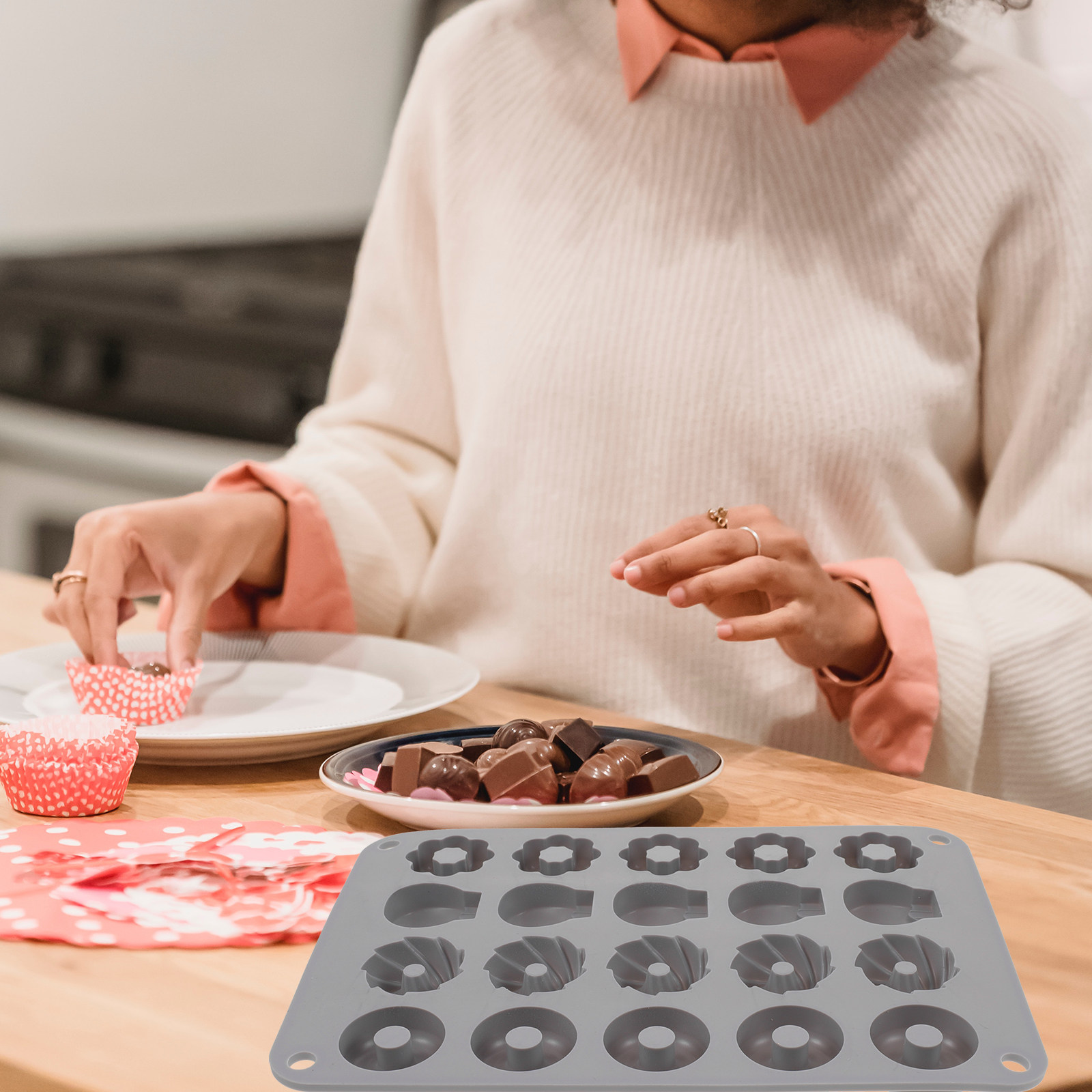 ミニドーナツシリコンモールド 耐熱 チョコレート ゼリー キ - Donut Maker Mini のレビューと価格