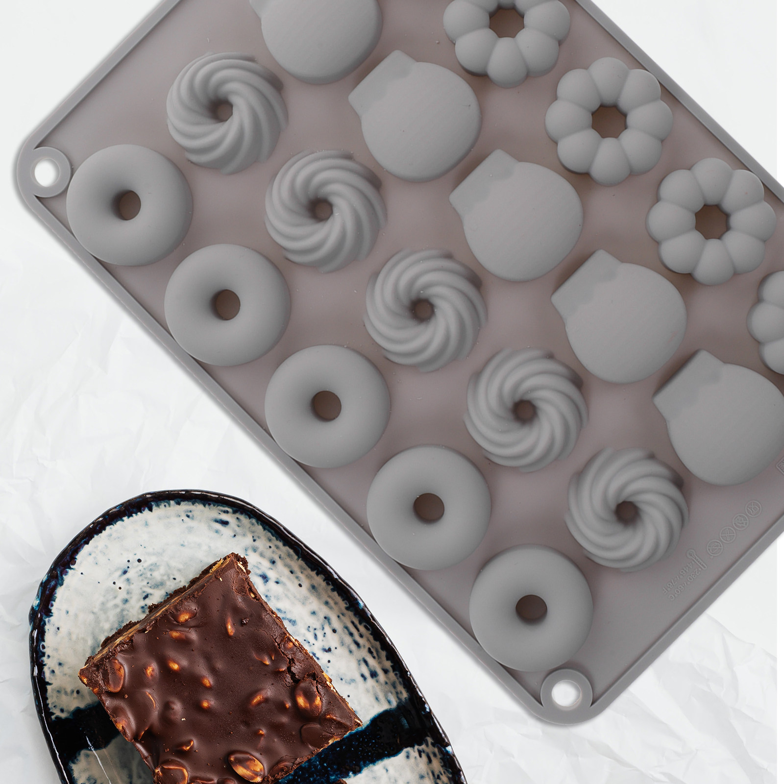 ミニチョコレートドーナツシリコンモールド ノンスティック 簡 - Donut Maker Mini のレビューと価格